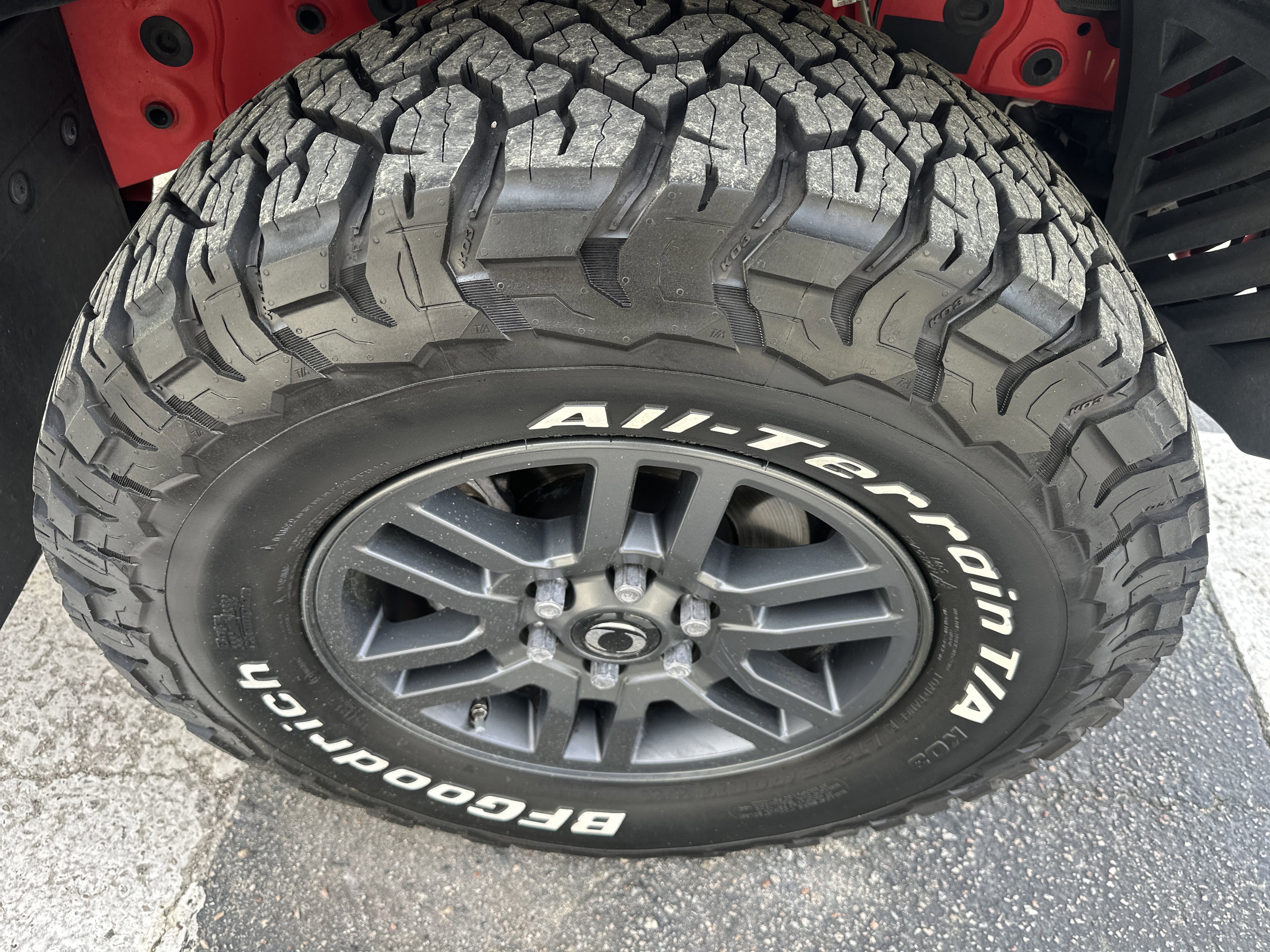 Used 2024 INEOS Grenadier Fieldmaster Edition image 6