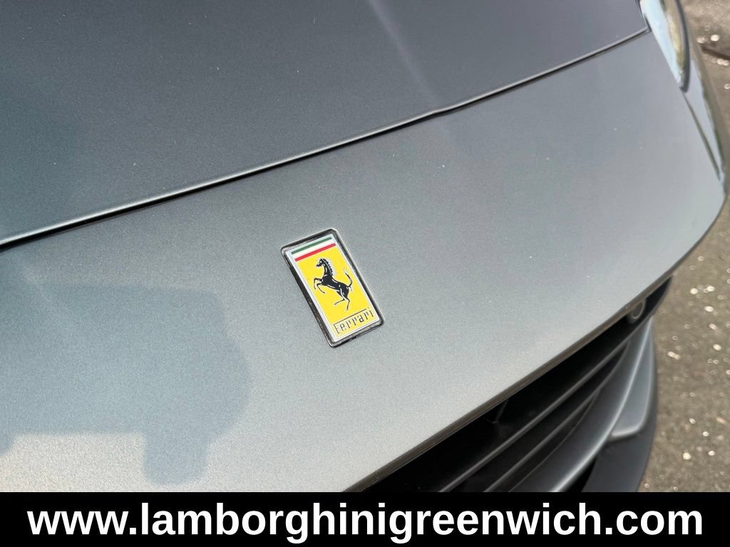 Used 2019 Ferrari Portofino RWD image 19