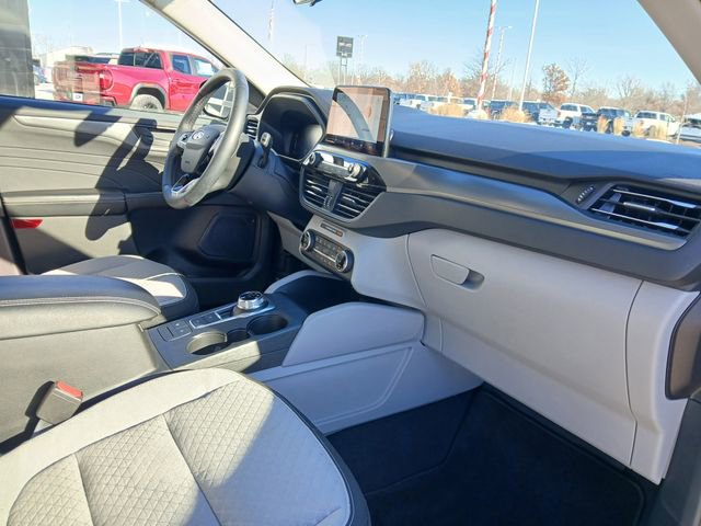 Used 2023 Ford Escape Active image 24