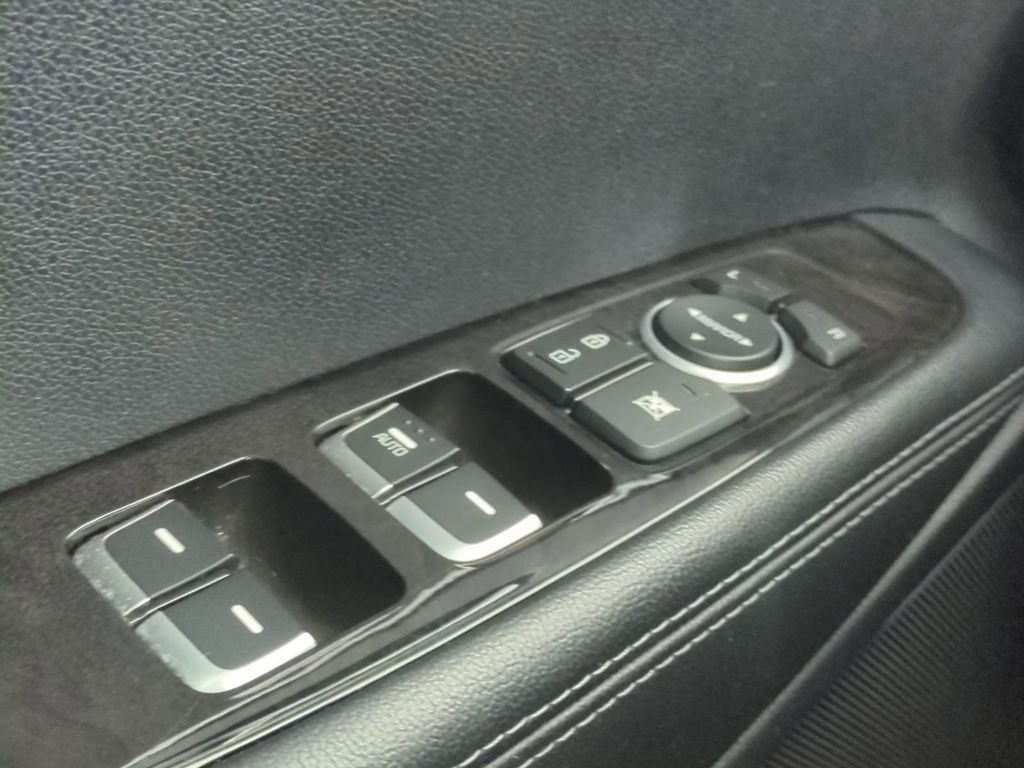 Used 2016 Kia Sorento FWD image 30