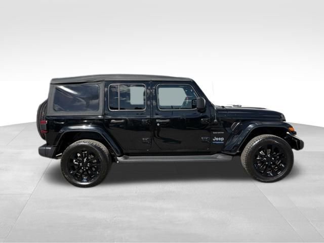 Used 2022 Jeep Wrangler Unlimited Sahara w/ Cold Weather Group AWD/4WD image 9