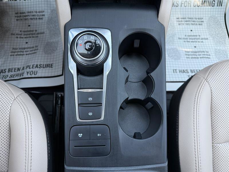 Used 2022 Ford Escape SEL w/ Technology Package image 22