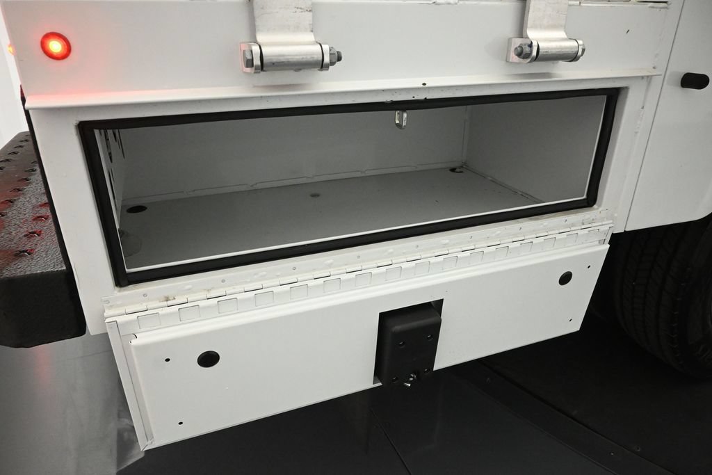 New 2026 Ford F550 2WD Regular Cab Super Duty image 26