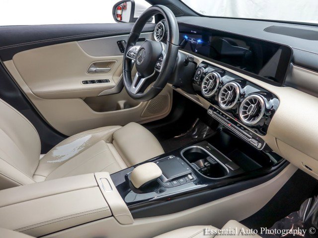 Used 2021 Mercedes-Benz CLA 250 w/ Premium Package image 28