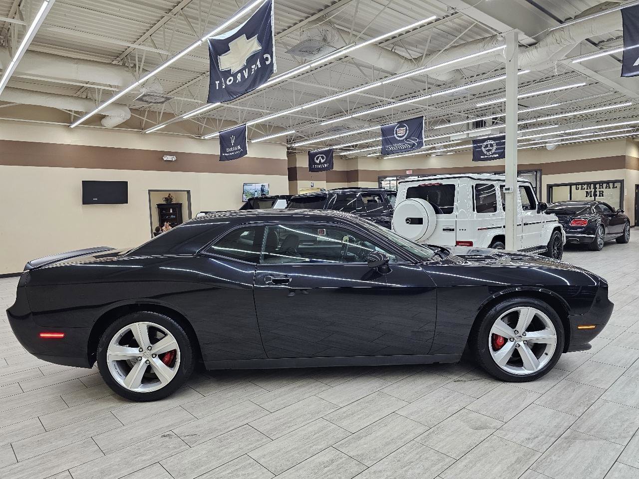 Used 2010 Dodge Challenger SRT8 w/ SRT Option Group II RWD image 5