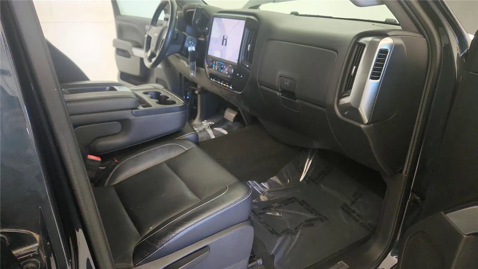 Used 2017 Chevrolet Silverado 1500 LT w/ All Star Edition image 34