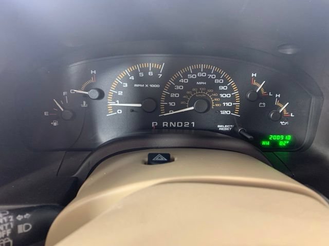 Used 2003 Ford Expedition XLT AWD/4WD image 25