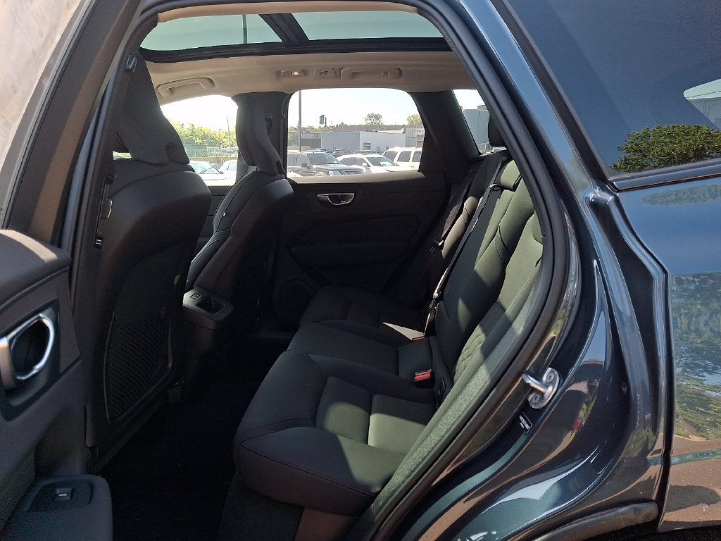 New 2026 Volvo XC60 B5 Plus w/ Protection Package Premier AWD/4WD image 8