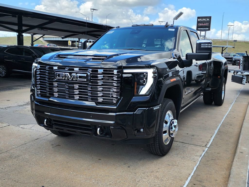 New 2026 GMC Sierra 3500 Denali Ultimate image 7