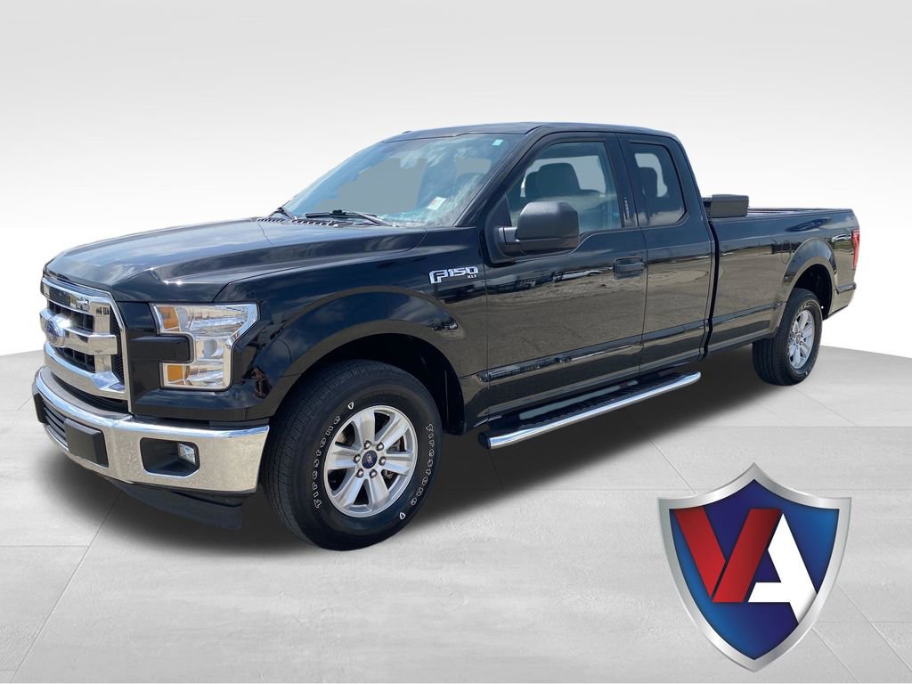 Used 2017 Ford F150 XLT image 1