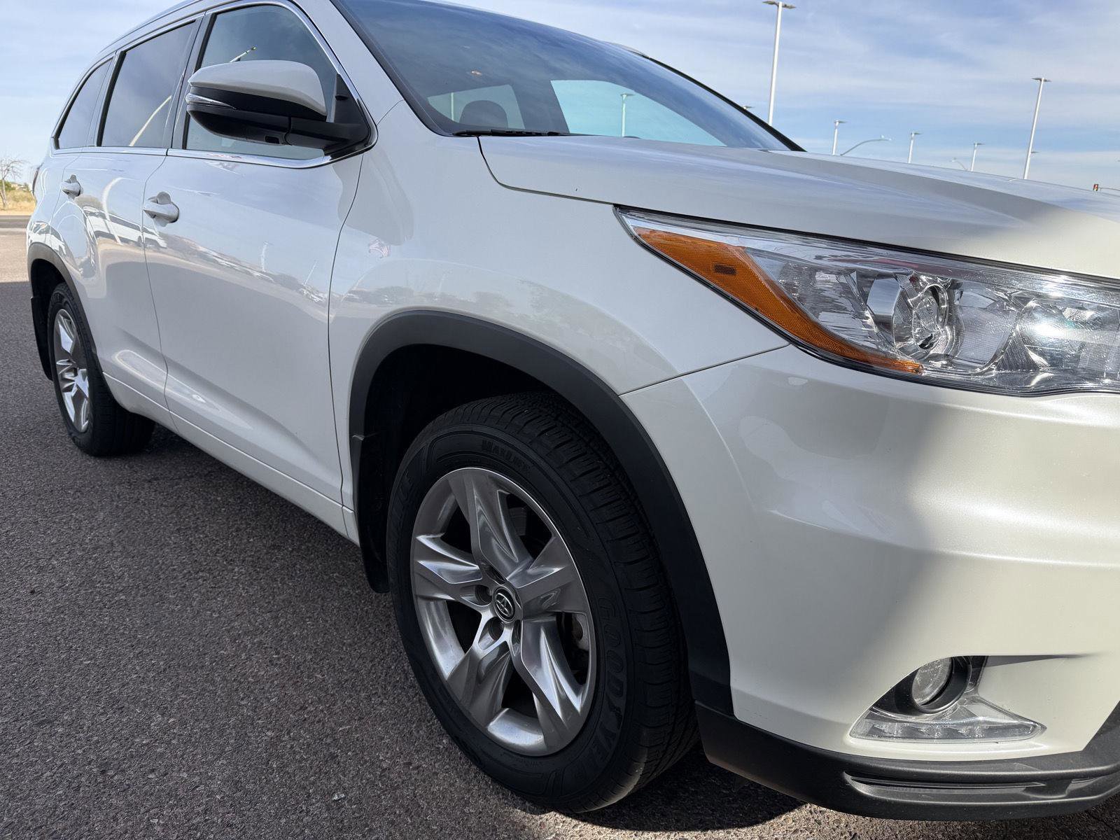 Used 2016 Toyota Highlander Limited Platinum image 13