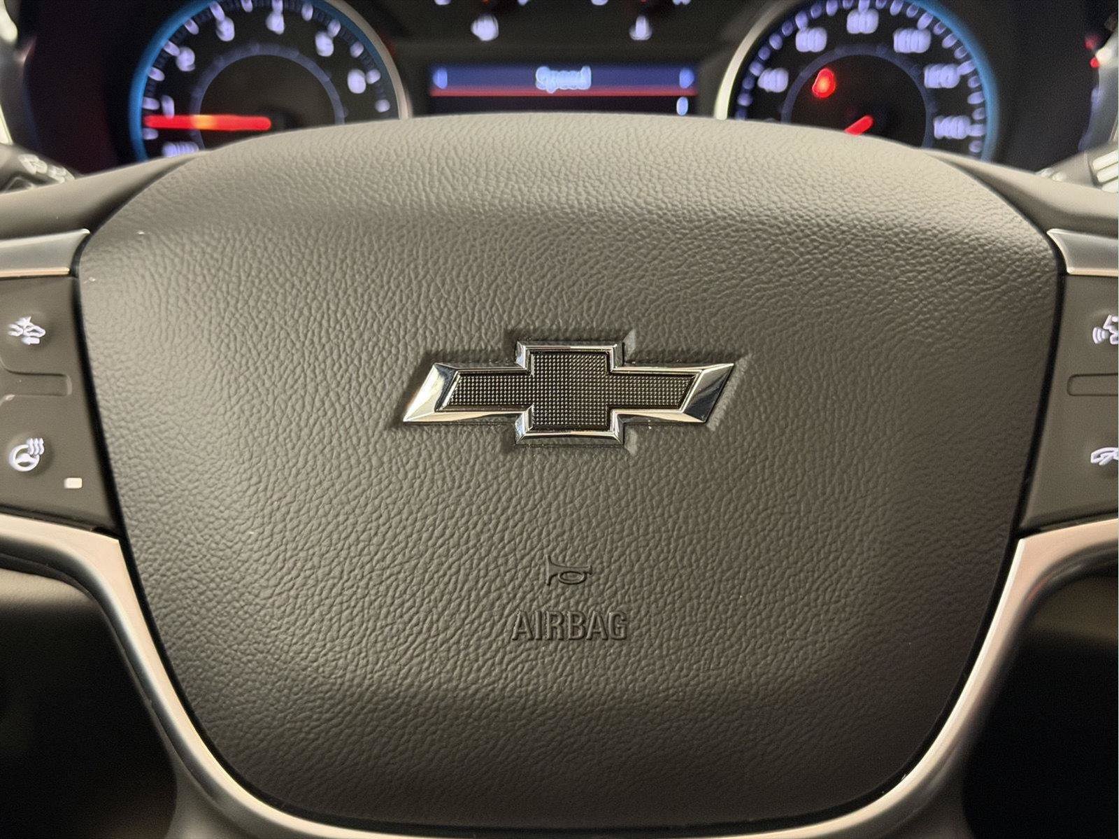 Used 2023 Chevrolet Traverse RS w/ LPO, Floor Liner Package AWD/4WD image 16