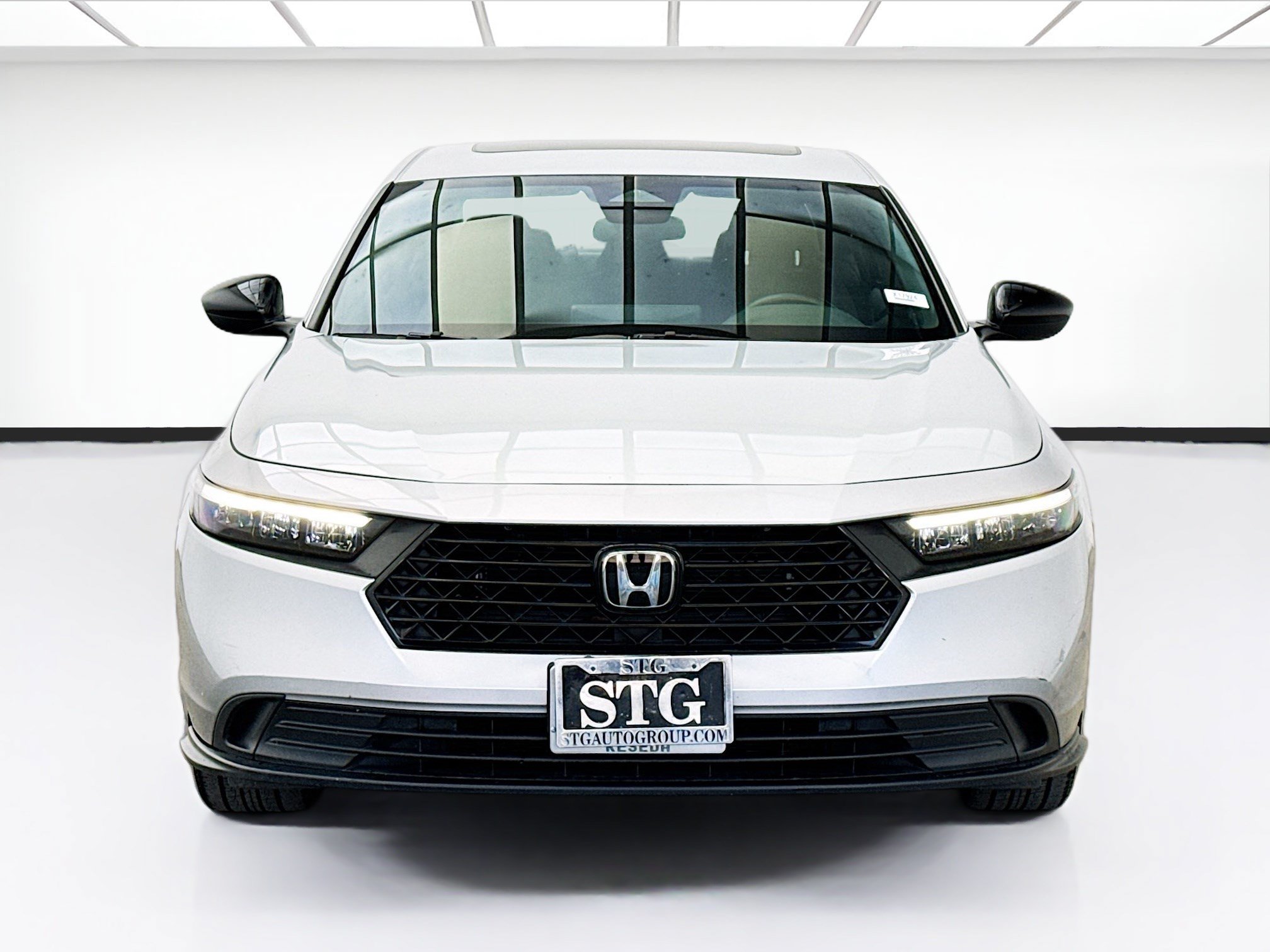 Used 2024 Honda Accord Sport image 2