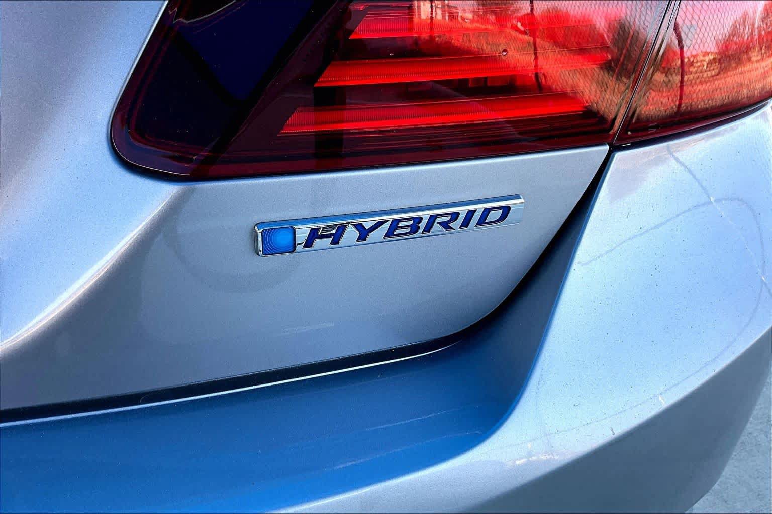 Used 2017 Honda Accord Hybrid Sedan image 10