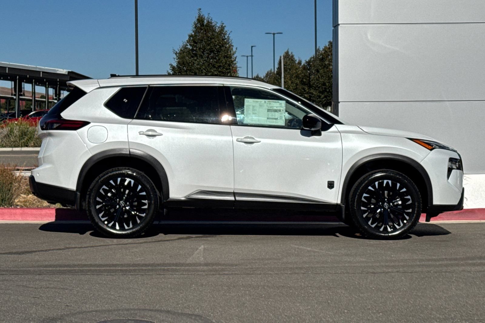 New 2026 Nissan Rogue Dark Armor AWD/4WD image 3