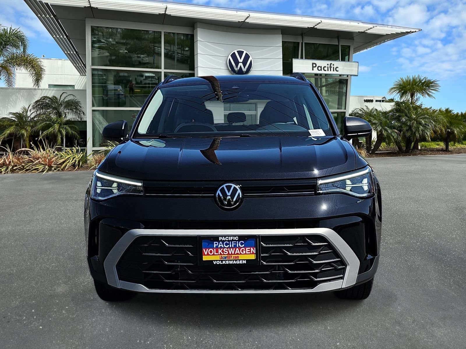 Used 2026 Volkswagen Taos S FWD image 2