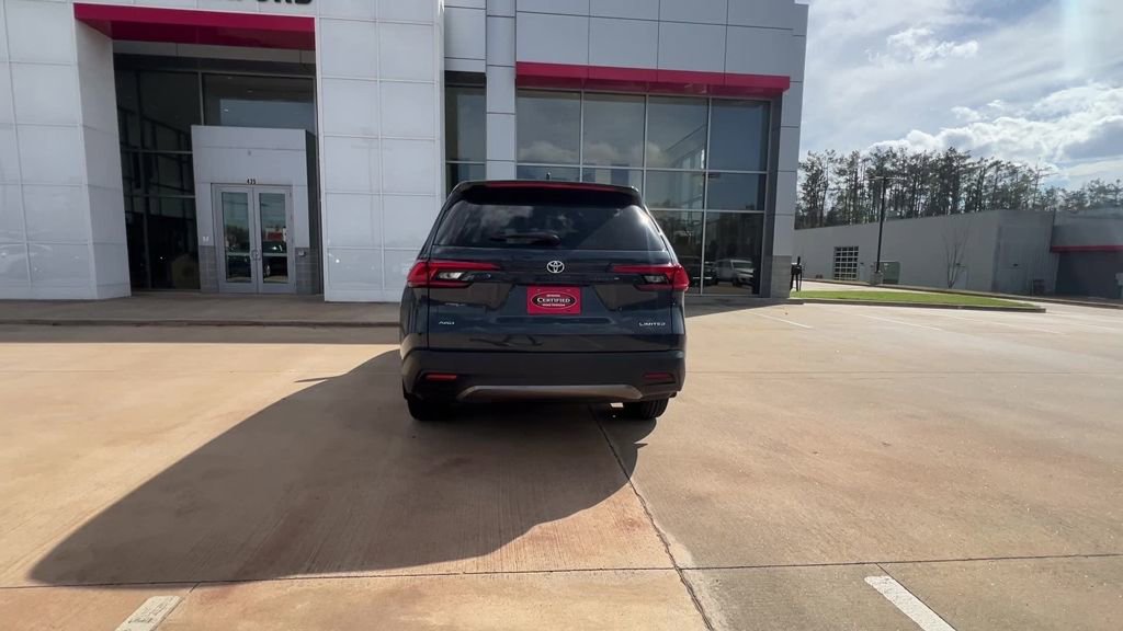 Certified 2024 Toyota Grand Highlander Limited image 5