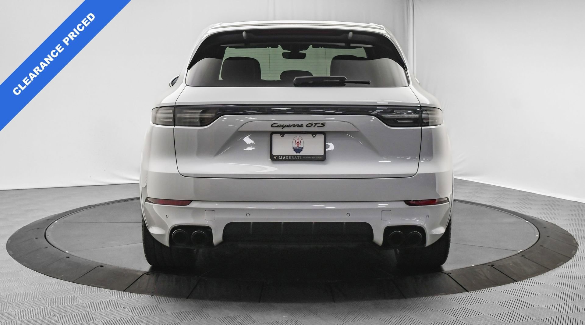 Used 2023 Porsche Cayenne GTS image 6