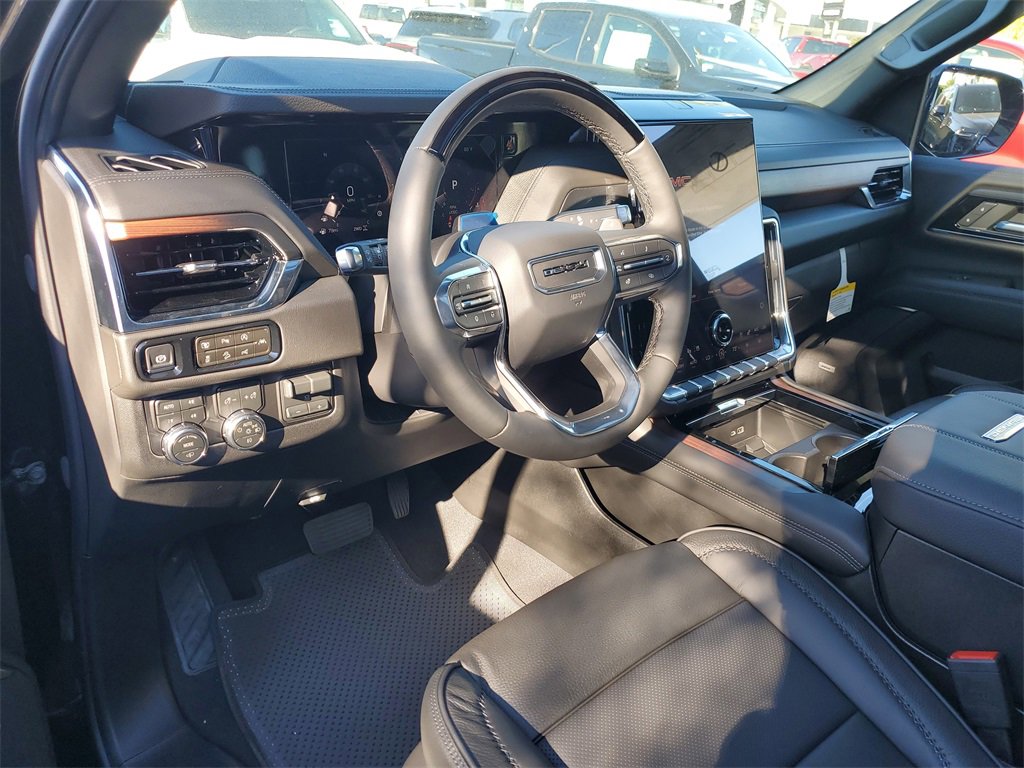 New 2026 GMC Yukon XL Denali w/ Denali Reserve Package image 11