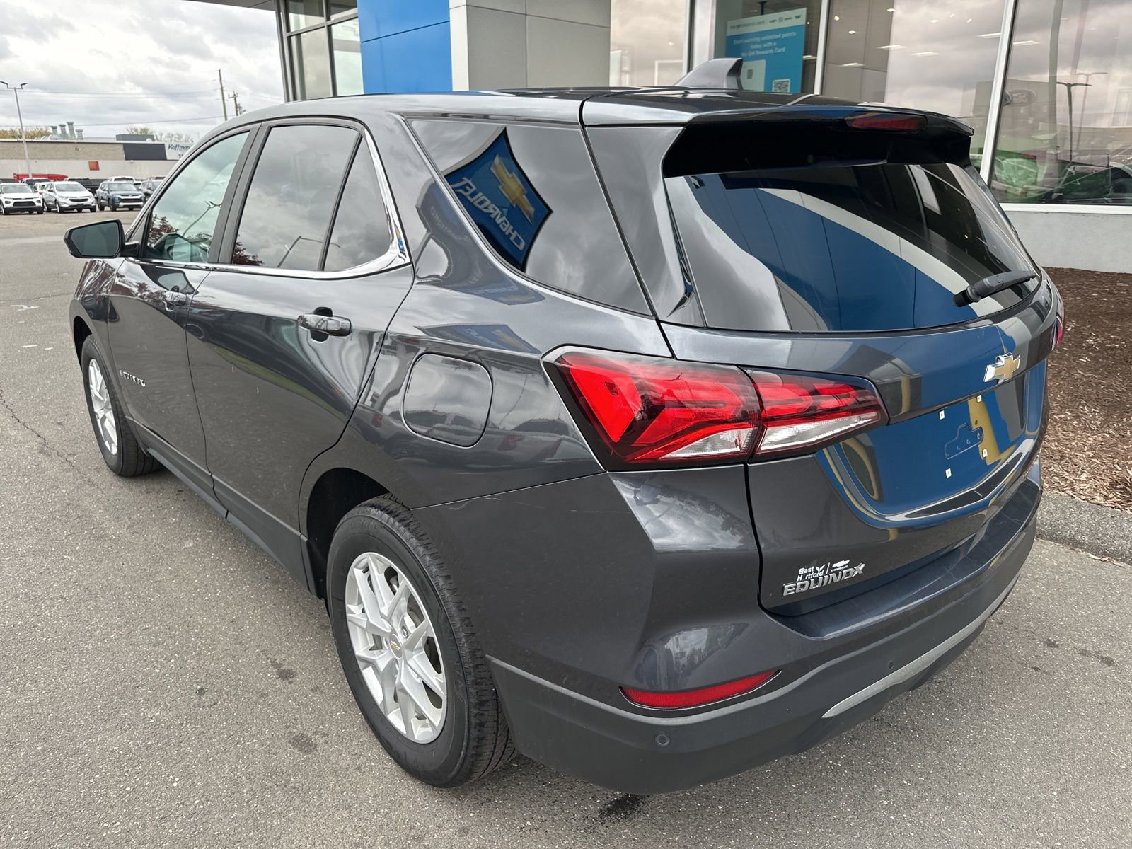 Used 2022 Chevrolet Equinox LT AWD/4WD image 7