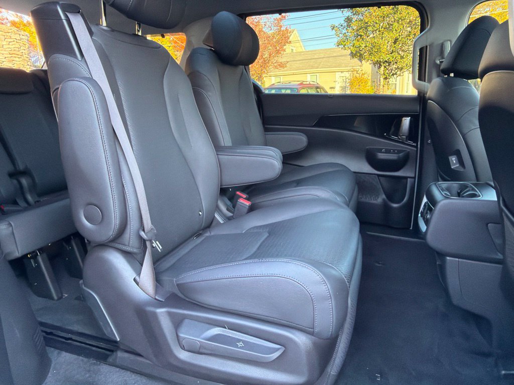 Certified 2026 Kia Carnival SX Prestige FWD image 29