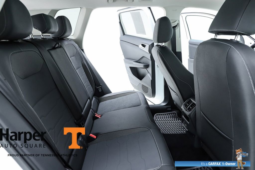 Used 2025 Volkswagen Taos SE image 75