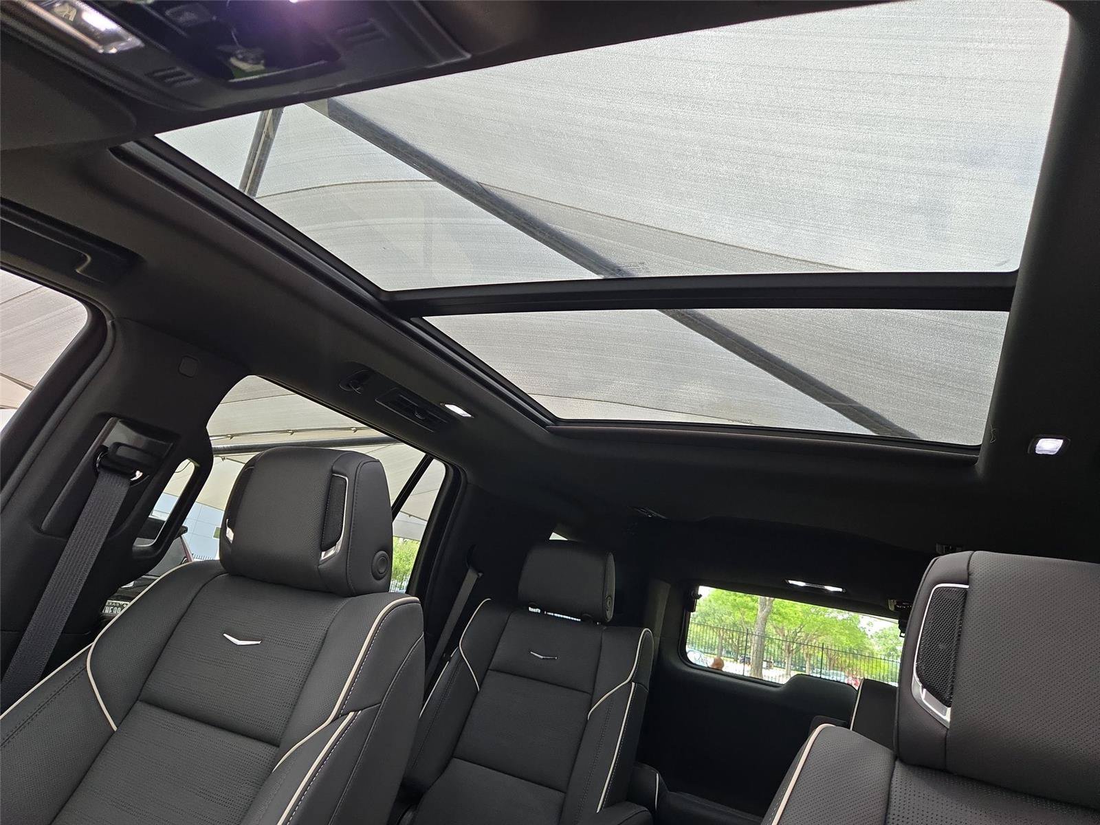 New 2026 Cadillac Escalade Sport w/ Touring Package AWD/4WD image 9