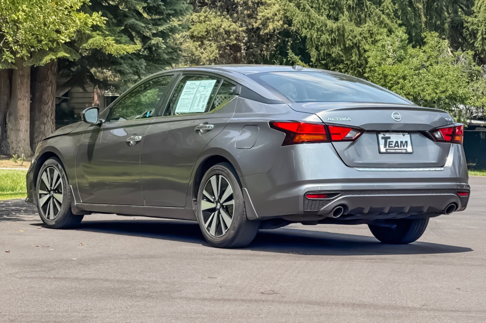 Used 2021 Nissan Altima 2.5 SV w/ SV Premium Package FWD image 6
