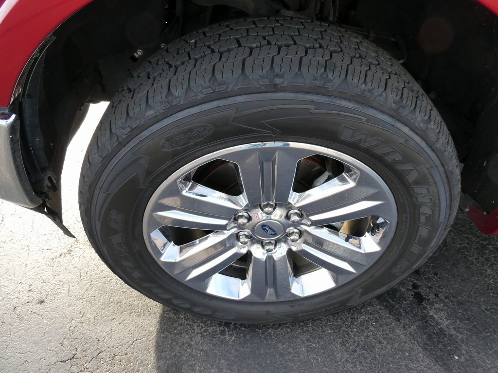 Used 2019 Ford F150 Lariat w/ Equipment Group 502A Luxury image 12