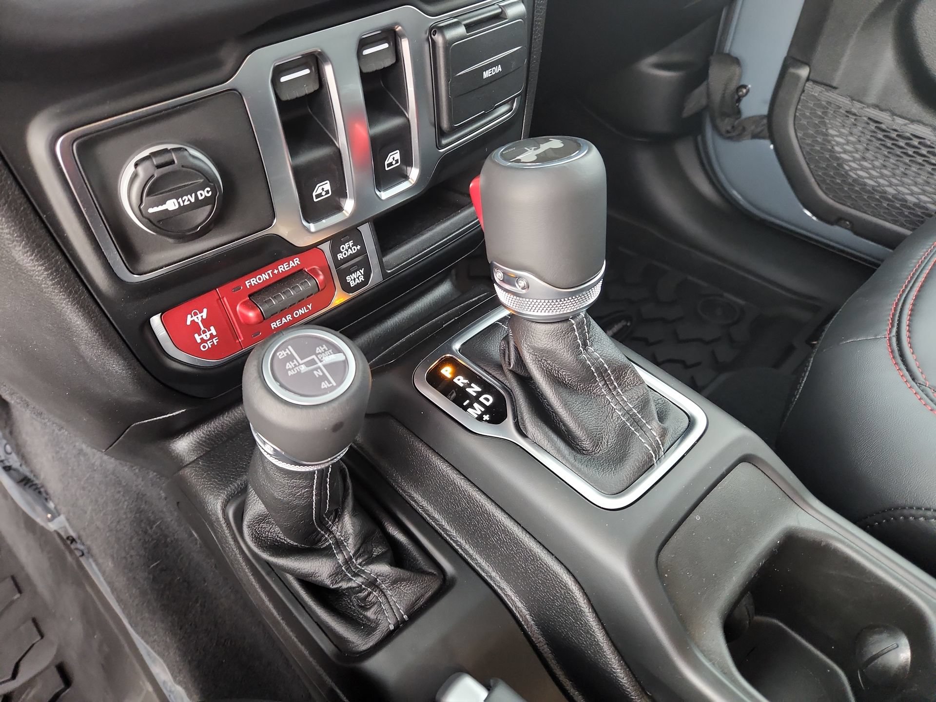 Certified 2026 Jeep Wrangler Rubicon AWD/4WD image 21