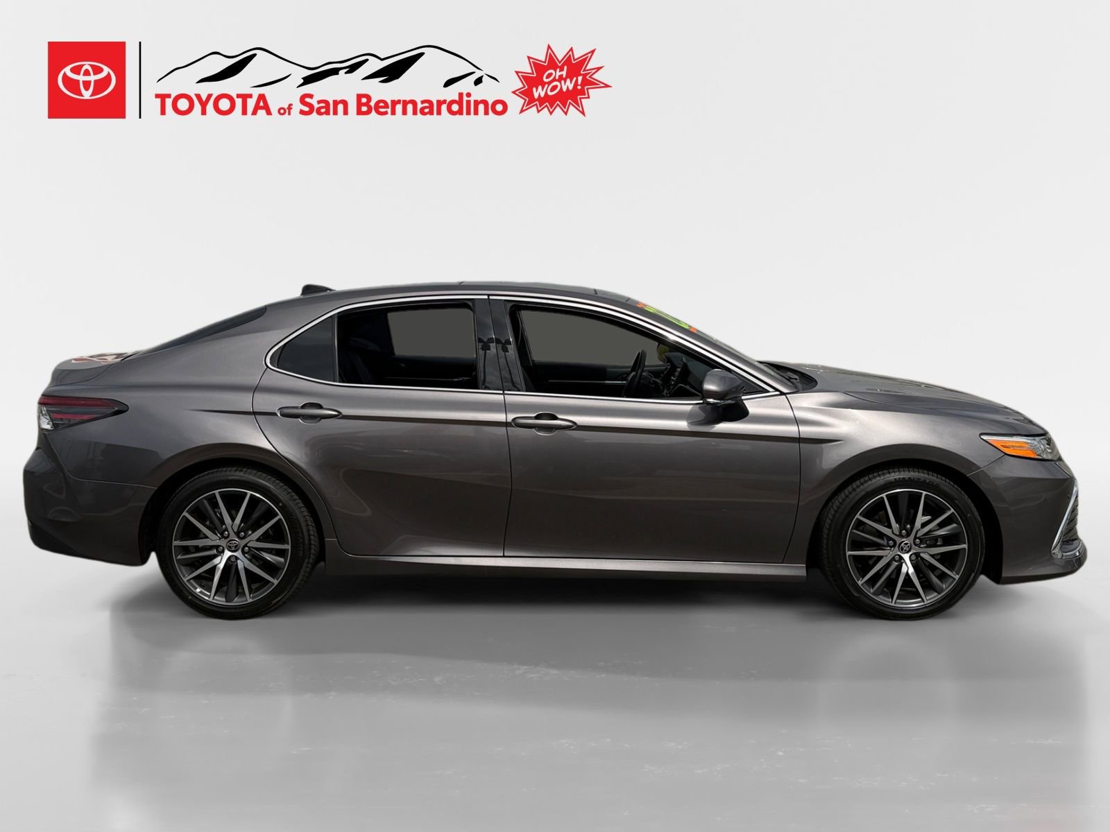 Certified 2022 Toyota Camry XLE w/ Navigation Package FWD image 6