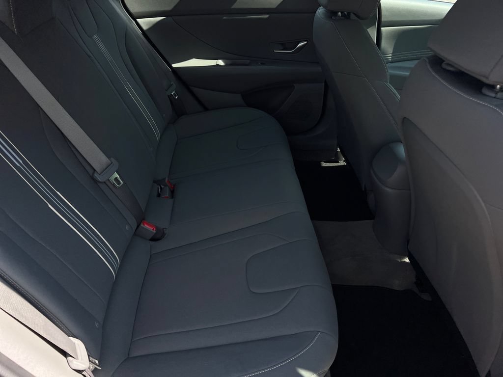 Certified 2023 Hyundai Elantra SEL w/ Convenience Package FWD image 10