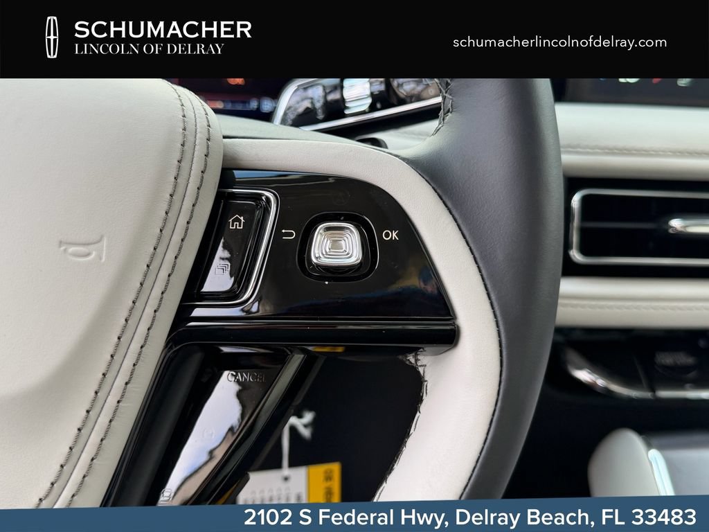 New 2026 Lincoln Aviator 2WD w/ Jet Appearance Package image 20
