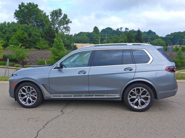 Used 2026 BMW X7 xDrive40i w/ Premium Package AWD/4WD image 12