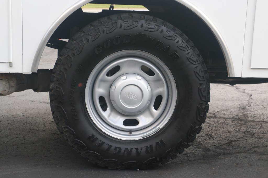 Used 2025 Ford F250 XL w/ XL Off-Road Package AWD/4WD image 39