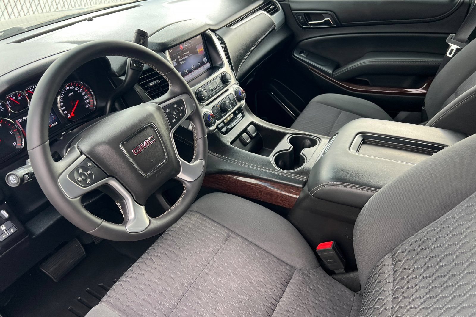 Used 2015 GMC Yukon SLE w/ Convenience Package AWD/4WD image 7