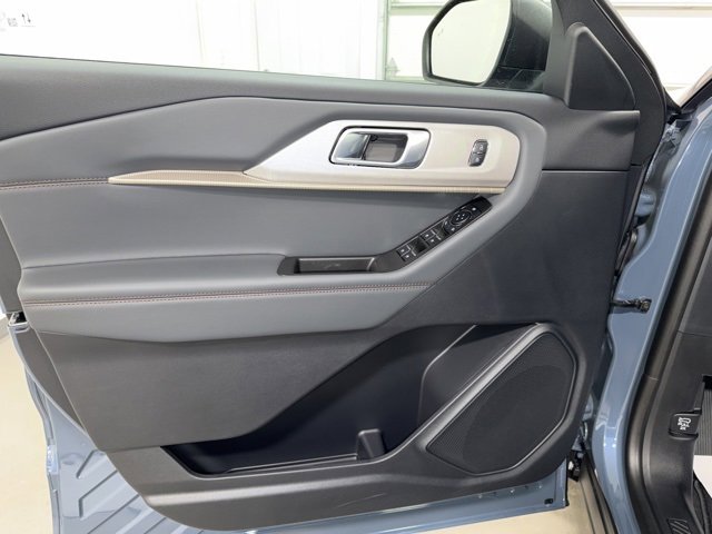 New 2026 Ford Explorer Active w/ Active Comfort Package image 10