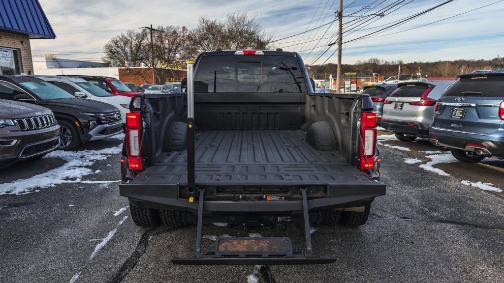 Used 2022 Ford F350 King Ranch w/ King Ranch Ultimate Package image 10