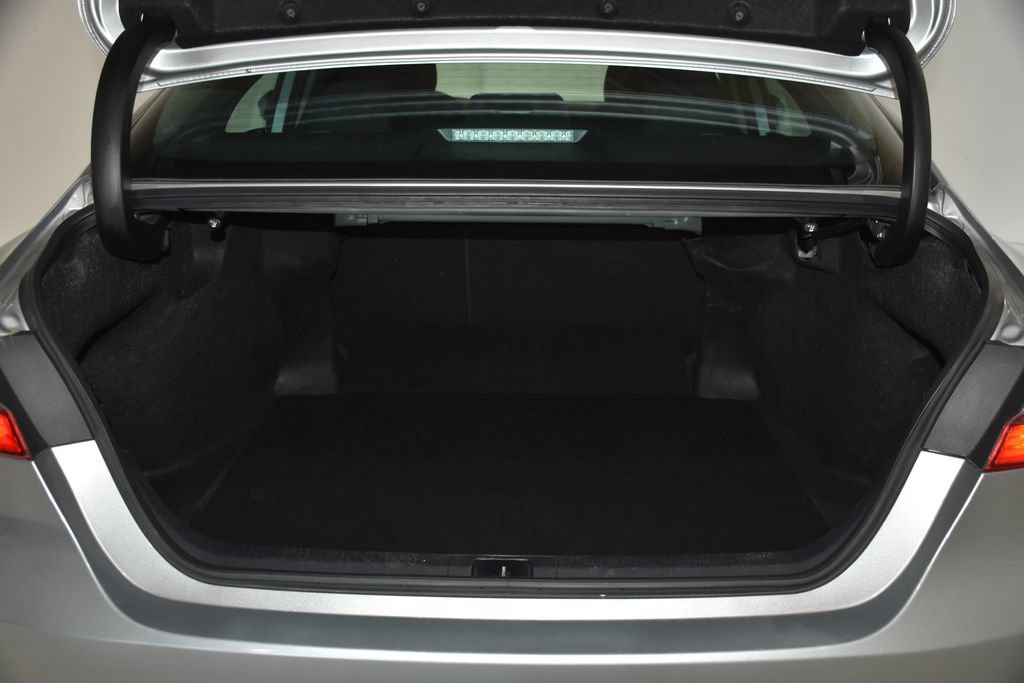 Used 2024 Toyota Camry LE FWD image 29