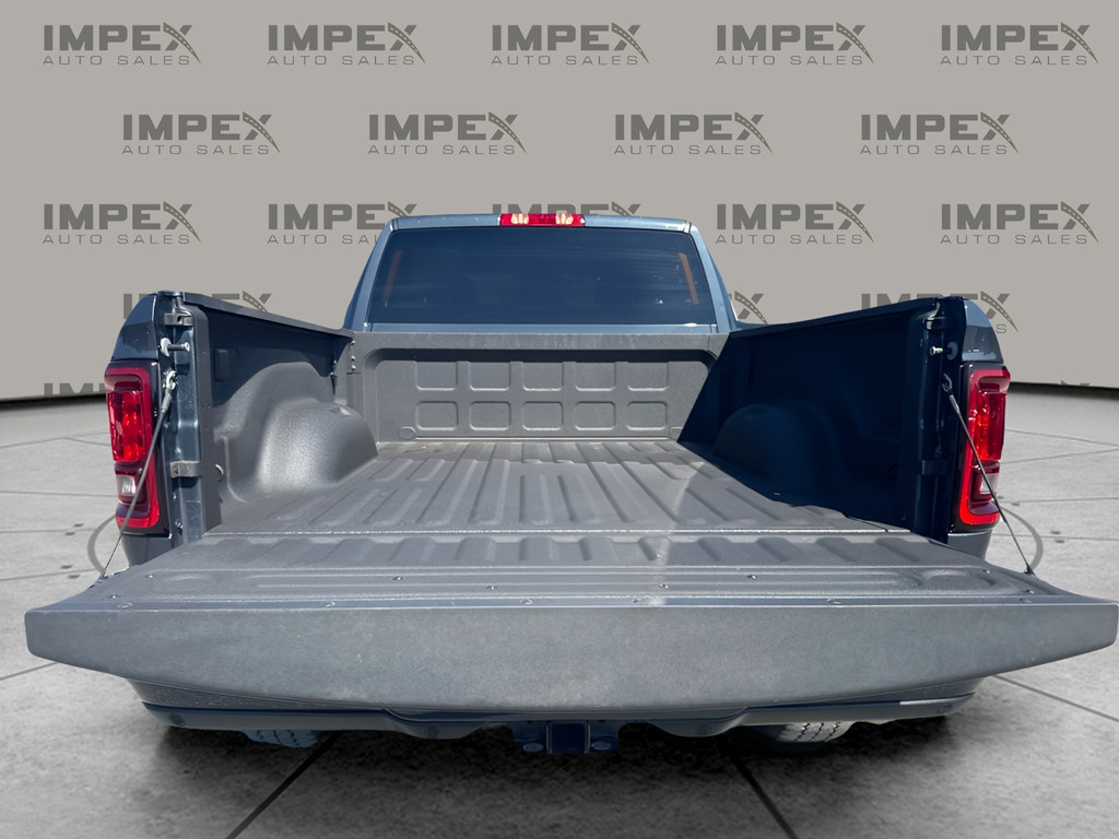 Used 2025 RAM 2500 Big Horn AWD/4WD image 24