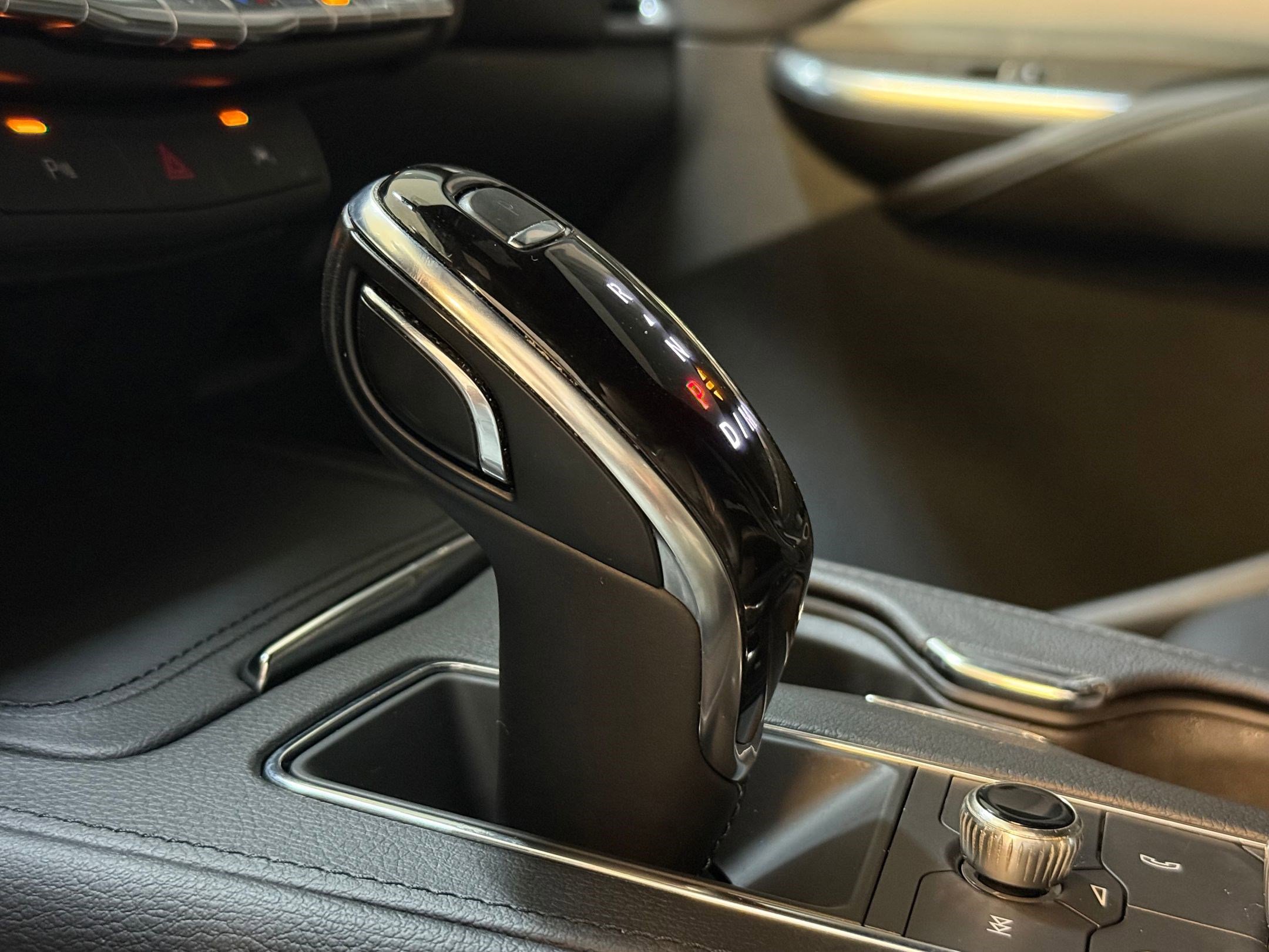 Certified 2023 Cadillac XT4 Premium Luxury image 15