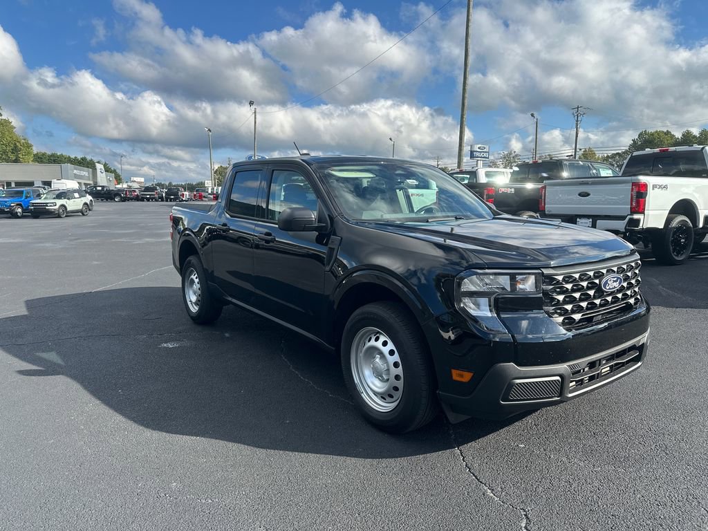 New 2025 Ford Maverick XL image 3