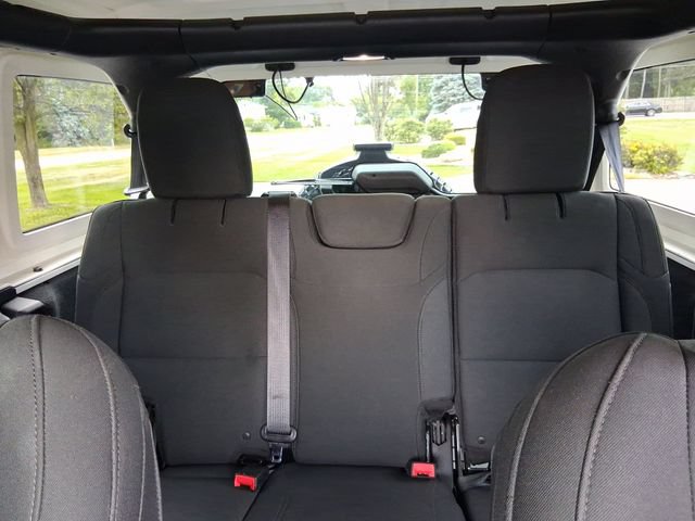 Used 2018 Jeep Wrangler Unlimited Sport AWD/4WD image 17