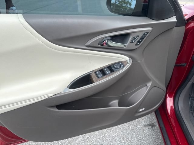 Used 2023 Chevrolet Malibu LT FWD image 9