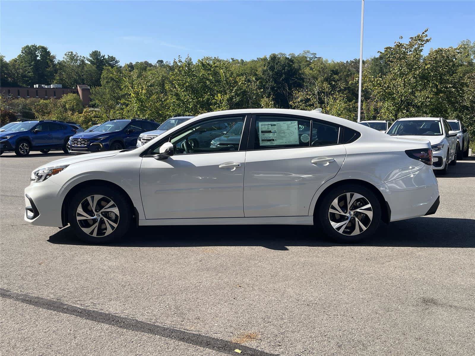 Certified 2025 Subaru Legacy Premium AWD/4WD image 2