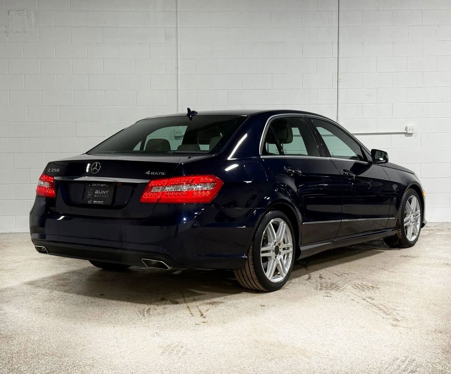 Used 2010 Mercedes-Benz E 350 E 350 4MATIC Sedan 4D image 8