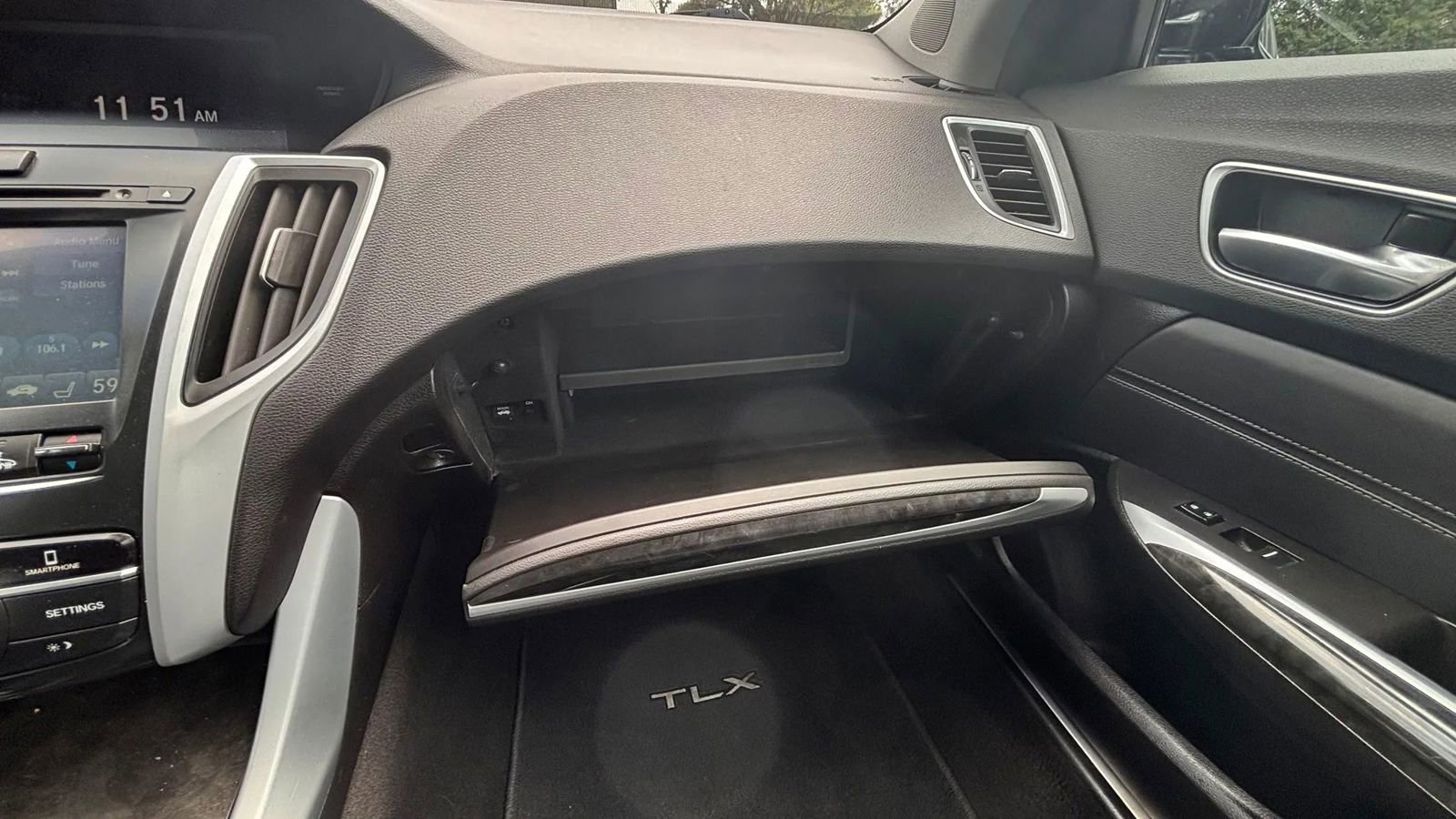 Used 2020 Acura TLX FWD image 14