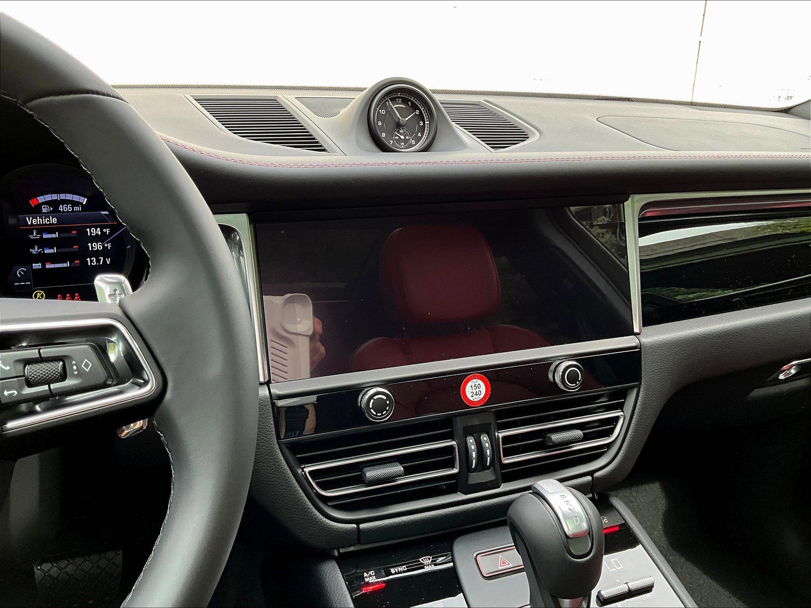 New 2026 Porsche Macan image 9