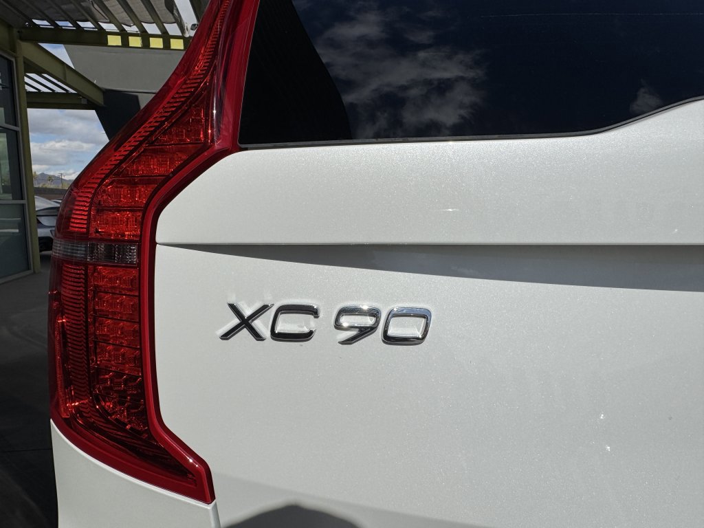 Used 2024 Volvo XC90 T8 Core w/ Protection Package Premier image 14