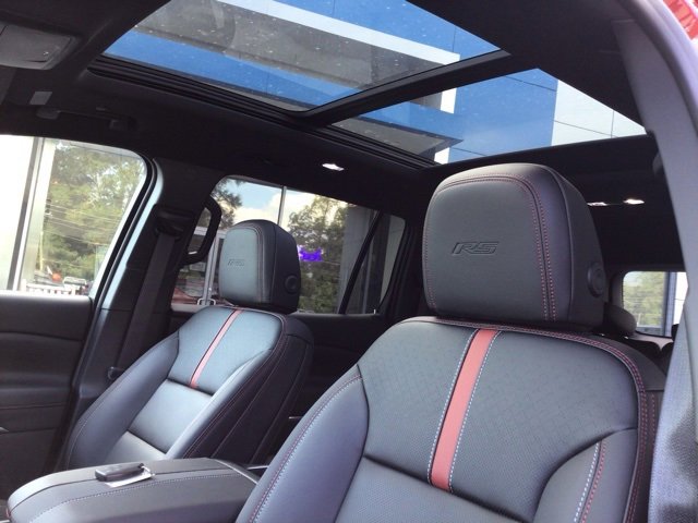 New 2026 Chevrolet Traverse RS w/ LPO, Floor Liner Package image 11